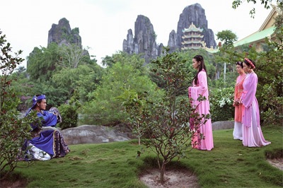 Hoa hậu Thùy Lâm dịu dàng và đài các trong “Tây Sơn hào kiệt” - 8 Hoa hậu Thùy Lâm dịu dàng và đài các trong “Tây Sơn hào kiệt” - 8