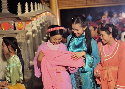 Hoa hậu Thùy Lâm dịu dàng và đài các trong “Tây Sơn hào kiệt” - 4 Hoa hậu Thùy Lâm dịu dàng và đài các trong “Tây Sơn hào kiệt” - 4