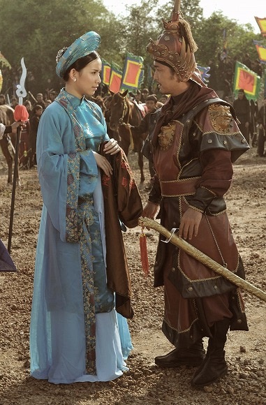 Hoa hậu Thùy Lâm dịu dàng và đài các trong “Tây Sơn hào kiệt” - 12 Hoa hậu Thùy Lâm dịu dàng và đài các trong “Tây Sơn hào kiệt” - 12
