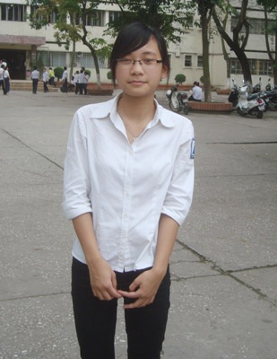 Cô bạn “siêu” Hóa giành suất du học Anh - 2 Cô bạn “siêu” Hóa giành suất du học Anh - 2