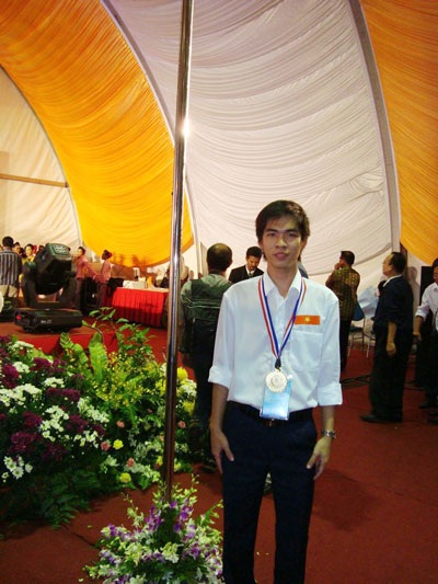 Kỳ tích đến từ tấm gương tự học - 1