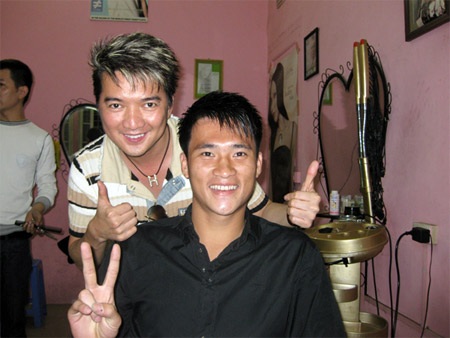 Mr Đàm chỉ cần người yêu có ngoại hình “trung bình khá” - 4 Mr Đàm chỉ cần người yêu có ngoại hình “trung bình khá” - 4