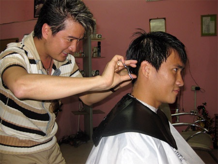 Mr Đàm chỉ cần người yêu có ngoại hình “trung bình khá” - 3 Mr Đàm chỉ cần người yêu có ngoại hình “trung bình khá” - 3