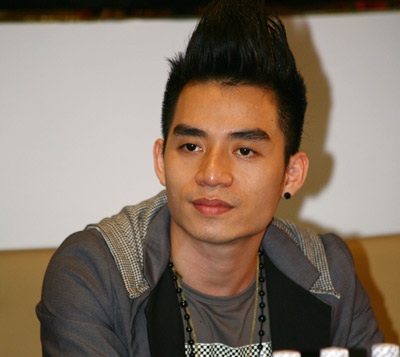 Liêu Anh Tuấn mang “Mặt nạ” mới cho mình - 1