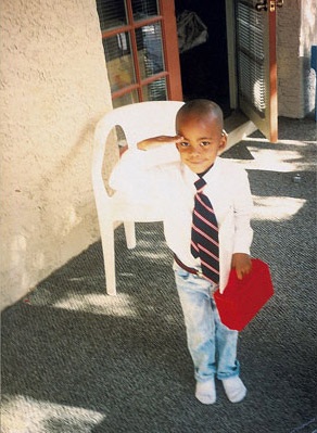 Chú bé trở thành triệu phú bắt đầu từ… tình thương mẹ - 1