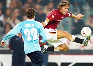 Derby thành Roma sẽ thiếu Totti? - 1 Derby thành Roma sẽ thiếu Totti? - 1