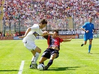Số phận không mỉm cười với Milan - 2 Số phận không mỉm cười với Milan - 2