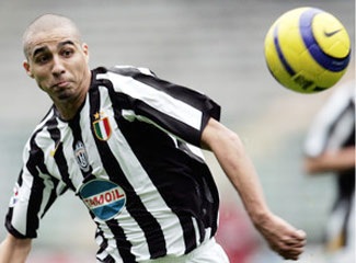 Deschamps: “Buffon sẽ không bỏ Juve” - 1 Deschamps: “Buffon sẽ không bỏ Juve” - 1