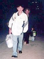 Kỳ 2: Cầu thủ xuất sắc nhất châu Á và hành trình đi tìm cha - 1