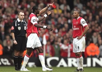 Arsenal cũng là đội "Chiến thắng"! - 1 Arsenal cũng là đội "Chiến thắng"! - 1