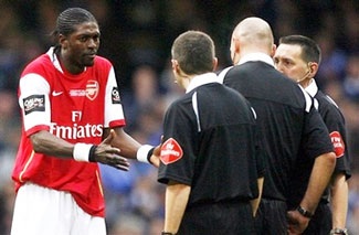 Adebayor: “Tôi đâu muốn đánh trọng tài” - 2 Adebayor: “Tôi đâu muốn đánh trọng tài” - 2