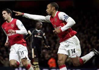 Khẩu thần công liên tiếp nhả đạn! - 1