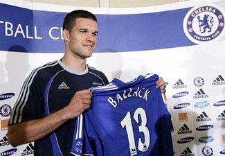 Ballack tự tin khoác số 13 Chelsea - 1