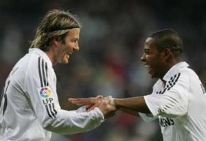 Chiến thắng dễ dàng của các đại gia - 2 Chiến thắng dễ dàng của các đại gia - 2