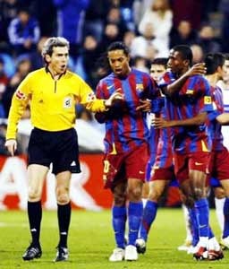 Thắng Zaragoza 2-0, Barca phục thù thành công - 3