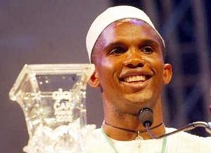 Eto’o lập hat-trick - 1