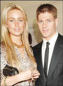 Con gái Gerrard phải nhập viện khẩn cấp - 1