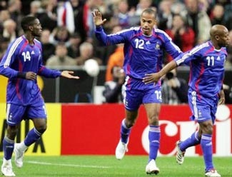 “Henry mới xứng giành Quả bóng vàng châu Âu” - 1 “Henry mới xứng giành Quả bóng vàng châu Âu” - 1