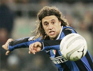 “Càn quét” Lazio, Inter khẳng định sức mạnh tuyệt đối - 1