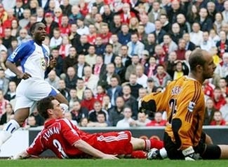 Watford - “Nạn nhân” thứ 6 liên tiếp của Arsenal! - 2