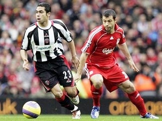 Cú đúp "ngã" của Gerrard và chiến thắng cho Liverpool - 3 Cú đúp "ngã" của Gerrard và chiến thắng cho Liverpool - 3