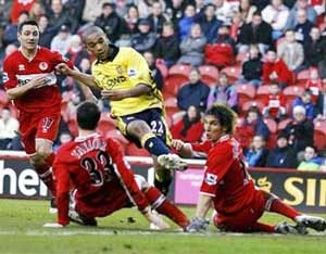 Dấu ấn cá nhân và "cơn mưa" thẻ phạt - 2 Dấu ấn cá nhân và "cơn mưa" thẻ phạt - 2