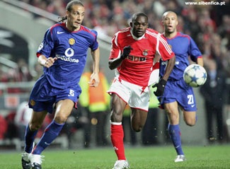 Chelsea và Barca tiếp tục "đụng" nhau sớm! - 1