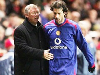 Nistelrooy: “Tôi từng nguyền rủa Ferguson” - 1