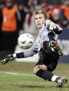 Bayern- Rensing thay thế Oliver Kahn - 1