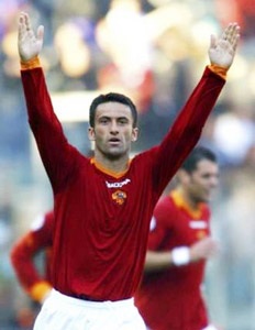 Đêm "kinh hoàng" tại thủ đô Roma! - 2