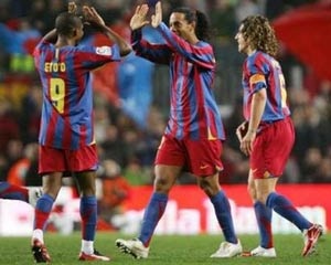 Chiến thắng dễ dàng của các đại gia - 3 Chiến thắng dễ dàng của các đại gia - 3