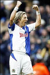 Căng thẳng White Hart Lane! - 2