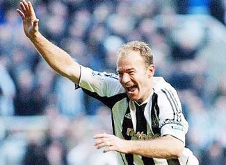 Shearer chưa vội bắt đầu sự nghiệp HLV - 1