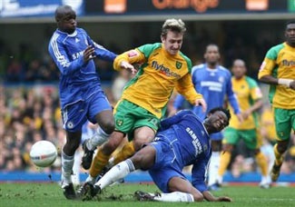 Đến Mourinho còn “khiếp” mặt sân Chelsea - 1