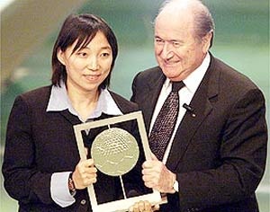 "Tôi không thể rời xa bóng đá!" - 1