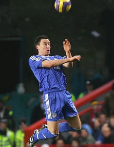 Chelsea thắng tối thiểu Charlton, Arsenal lại hòa!  - 2