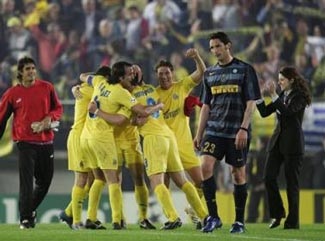 Kỳ diệu “Tàu ngầm vàng”! - 2 Kỳ diệu “Tàu ngầm vàng”! - 2