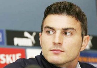 Những cuộc "đọ súng" trước kỳ nghỉ Đông - 1