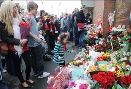 20 năm thảm họa Hillsborough, nỗi buồn The Kop… - 12