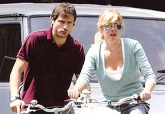 “Cudicini, về với em để sinh con” - 1 “Cudicini, về với em để sinh con” - 1