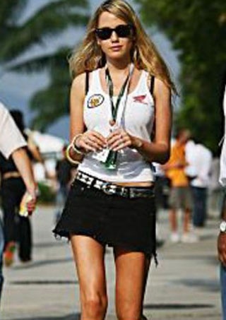 "Nửa kia" nóng bỏng của những ông hoàng tốc độ - 6 "Nửa kia" nóng bỏng của những ông hoàng tốc độ - 6