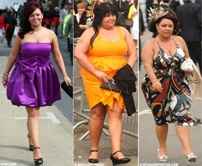 Vợ Gerrard xúng xính trong lễ hội Quý bà - 7