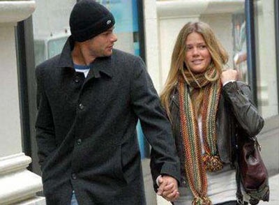 Tay vợt Roddick nguyện “chung thân” với người đẹp - 1