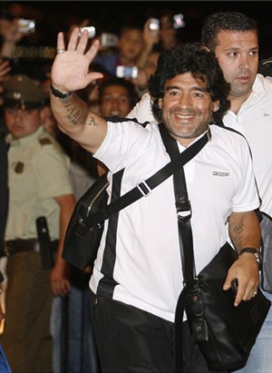 Maradona trở thành… học trò của Totti - 1