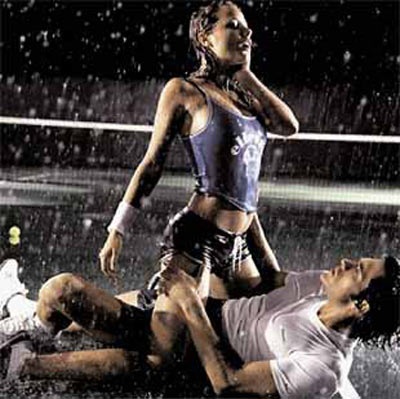 Anine Bing - Người đẹp khiến tiền vệ Svensson "thơm lây" - 14