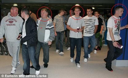 Rooney “chơi ngông” trước lễ cưới - 1