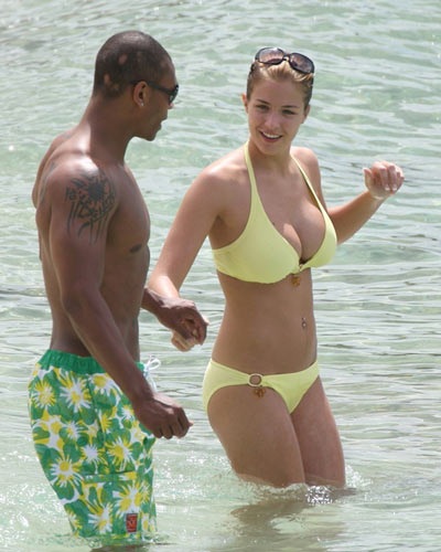 Marcus Bent tranh thủ nghỉ Hè với người đẹp Gemma - 2 Marcus Bent tranh thủ nghỉ Hè với người đẹp Gemma - 2