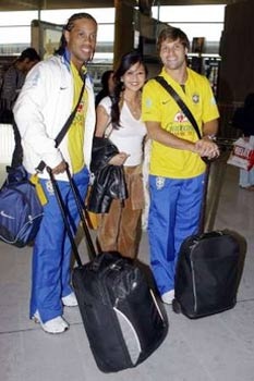 Olympic Brazil đặt chân tới đảo quốc Singapore - 11