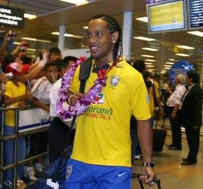 Olympic Brazil đặt chân tới đảo quốc Singapore - 7