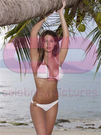Bạn gái cũ Ronaldo tiết lộ bộ ảnh bikini 2009 - 11 Bạn gái cũ Ronaldo tiết lộ bộ ảnh bikini 2009 - 11